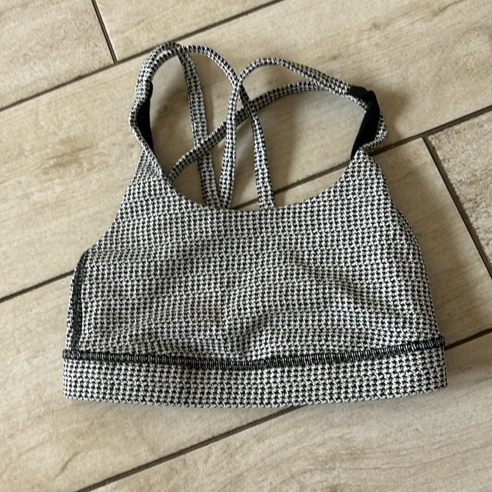 Sports bra